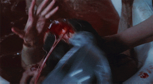重口gif恐怖电影图片:有些镜头过於血腥,心理承受能力低者勿入.